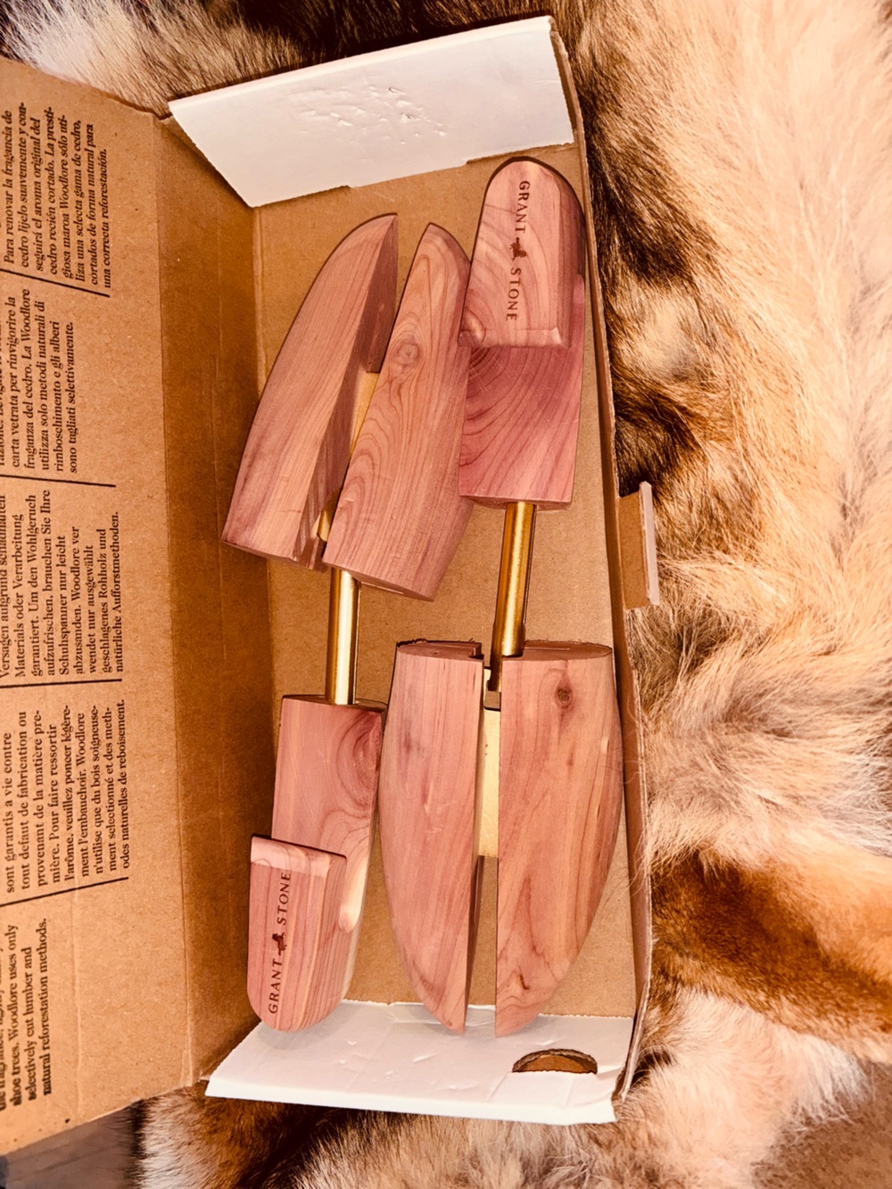Woodlore Aromatic Cedar Shoe Trees - Natural Brown